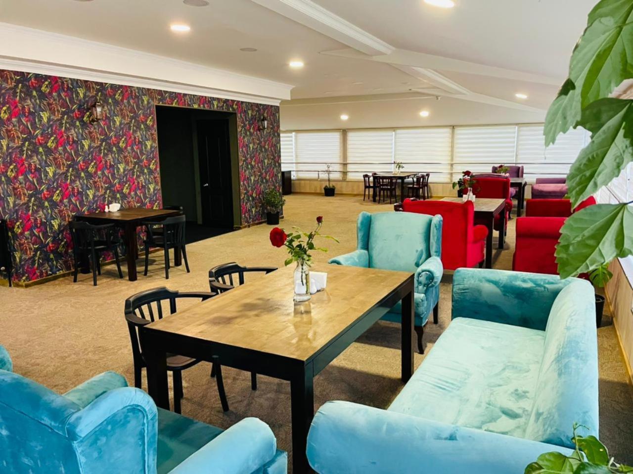 Aura Boutique Hotel Batumi Exteriör bild