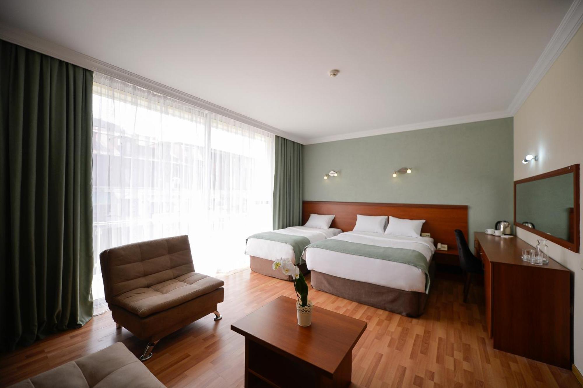 Aura Boutique Hotel Batumi Exteriör bild