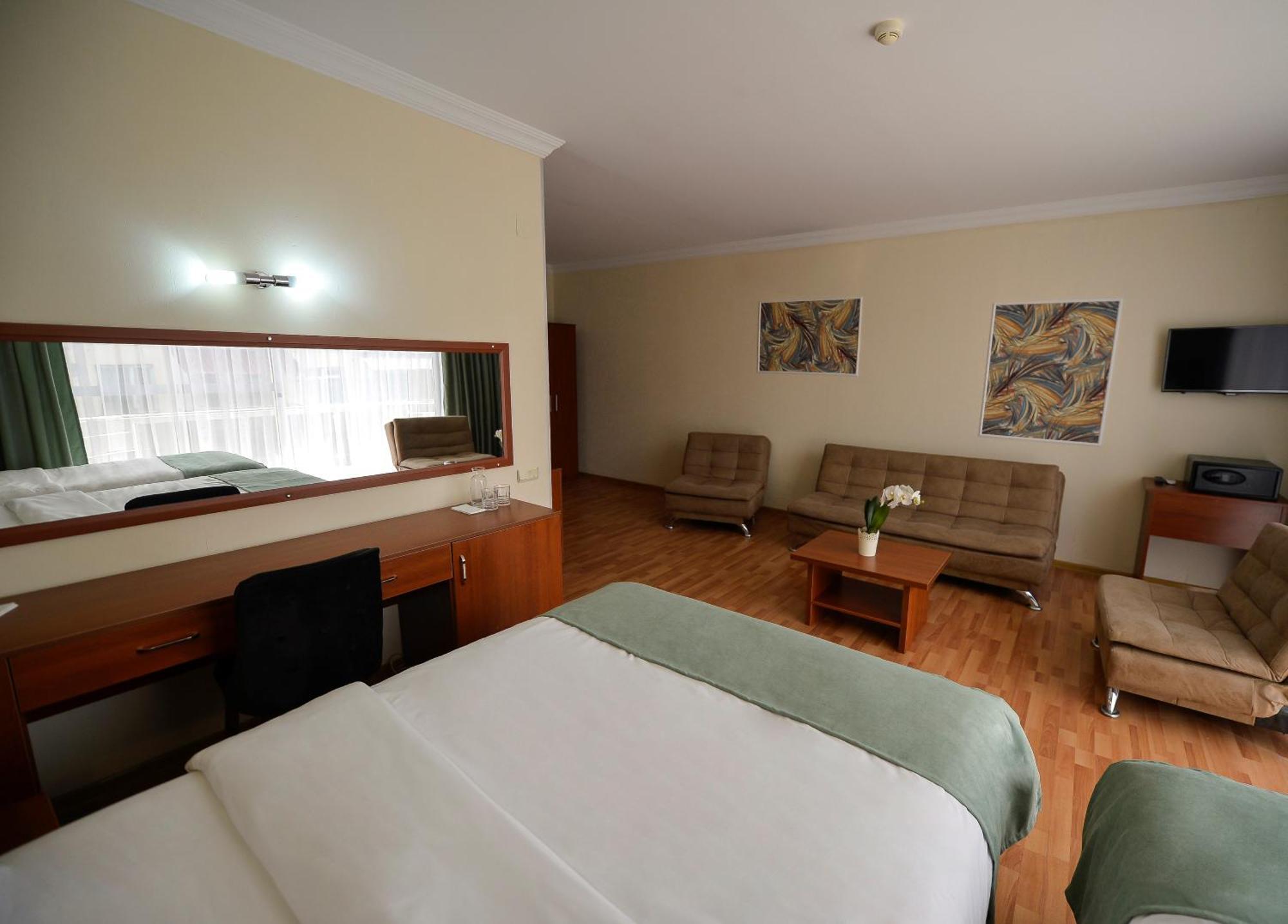 Aura Boutique Hotel Batumi Exteriör bild